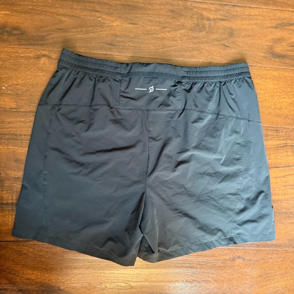 Men’s Peloton Active Shorts size large - Picture 2 of 3